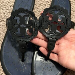 NWOT TORI BIRCH EYELET Tory Burch Black Leather Miller Leather Sandal Size 9